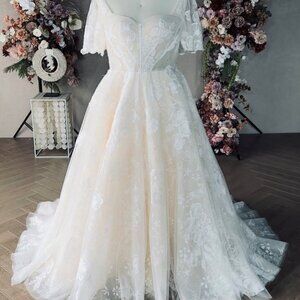 Romantic Shimmery Lace Wedding Dress – Only Tried On (never worn)